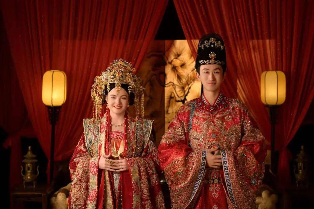 外賣(mài)小伙結(jié)識(shí)美籍幼師5個(gè)月閃婚：一句話(huà)俘獲芳心，沒(méi)花一分彩禮