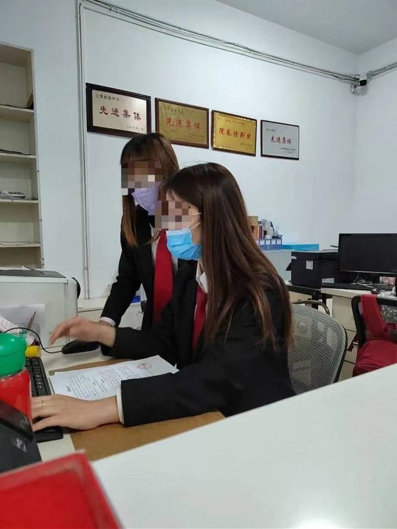 疑遭家暴致死女子家屬：手上有錄音證據(jù)，希望獲得孩子撫養(yǎng)權(quán)