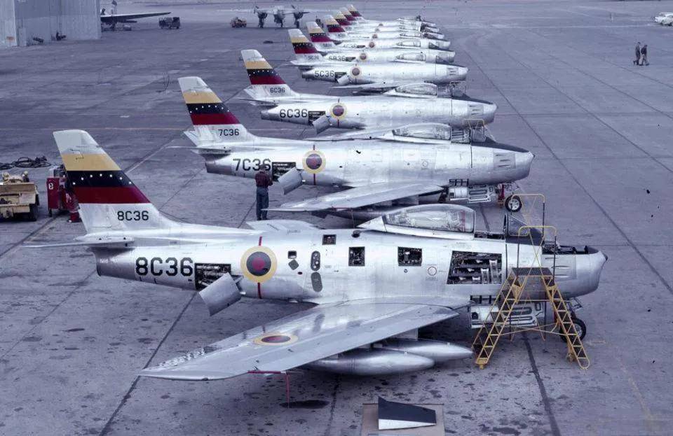 央視曝光！殲-35A改用內(nèi)置登機(jī)梯，和F-35的一模一樣？