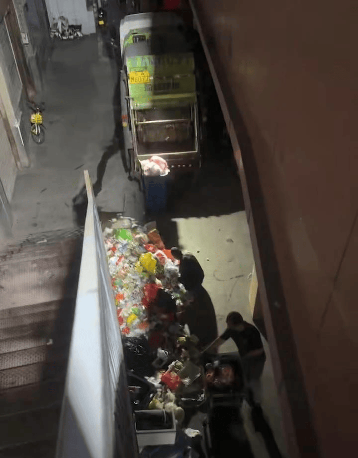 山西太原一租客失聯(lián)，屋內(nèi)臭氣熏天，房東：花7000元清出3車外賣垃圾